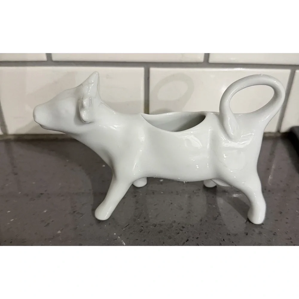 Vtg Apilco France White Porcelain Cow Creamer Fine Bistro Tableware Excellent